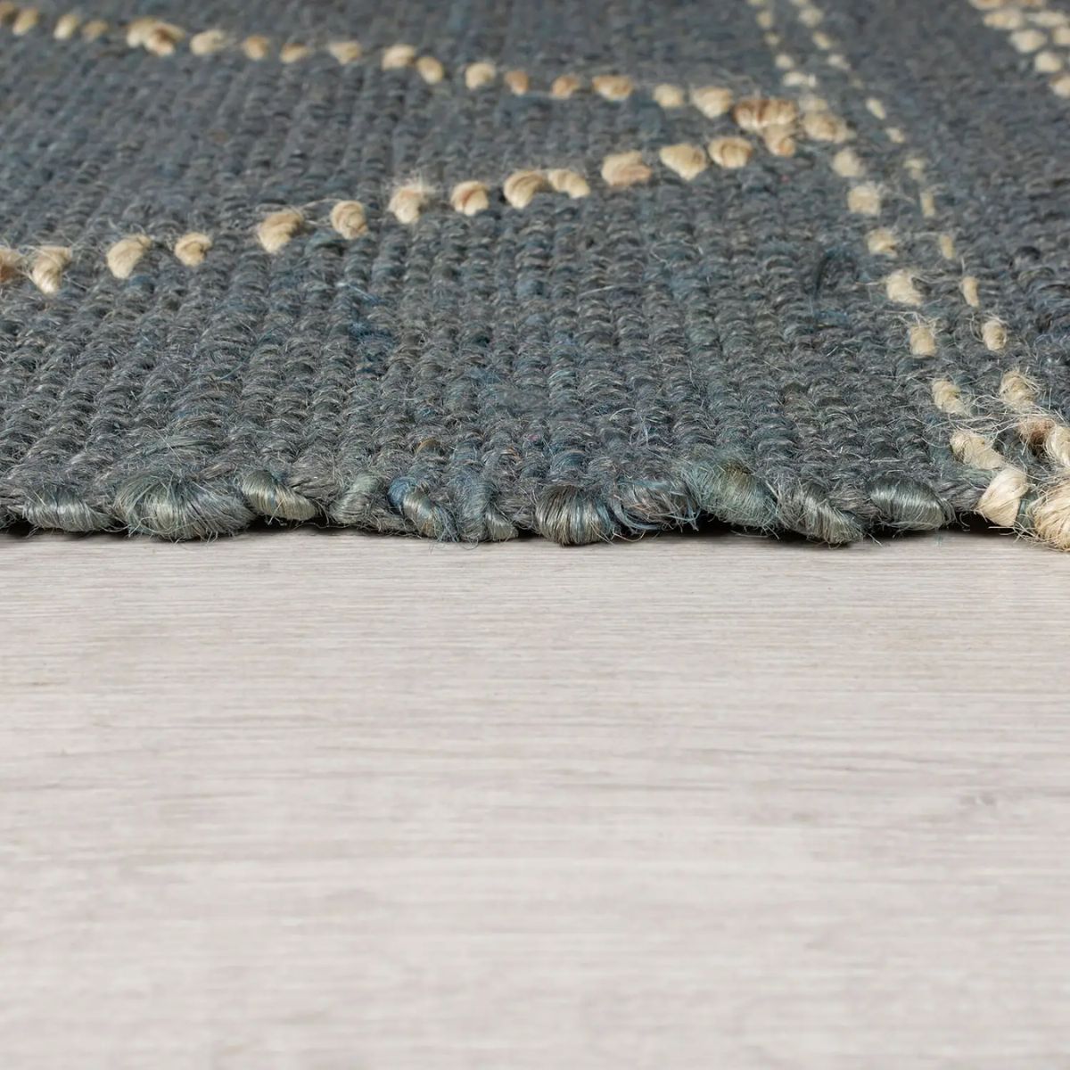 zoom-tapis-jute-bleu-denim