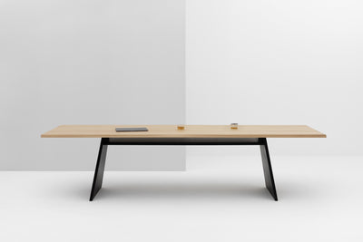 Grande table à manger Design Cruso 300cm en chêne massif